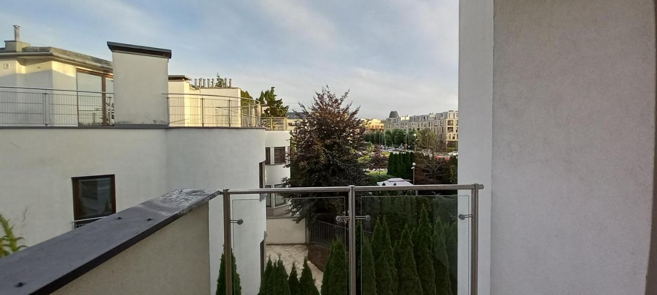Apartament Wilanow - Sarmacka 1B Varsovie Extérieur photo